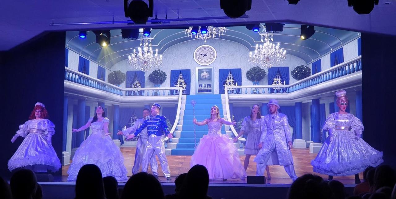 Отель Olympic Holiday Caravan Селси Экстерьер фото